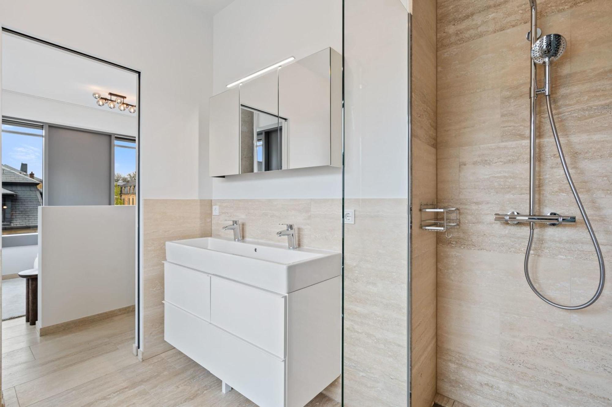 Elegant 2Br With Balcony In Heart Of Luxembourg Apartment Exterior foto